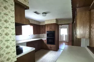 1015 Woodfield Ln, Houston, TX 77073 - Photo 5