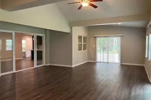 304 S Shadowbend Ave, Friendswood, TX 77546 - Photo 19