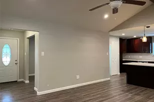 304 S Shadowbend Ave, Friendswood, TX 77546 - Photo 21