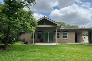 304 S Shadowbend Ave, Friendswood, TX 77546 - Photo 3