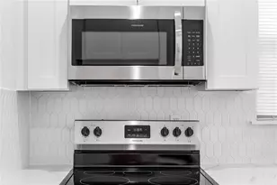 702 40th St, Galveston, TX 77550 - Photo 13