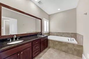 905 Garden Oaks Trce, Houston, TX 77018 - Photo 21