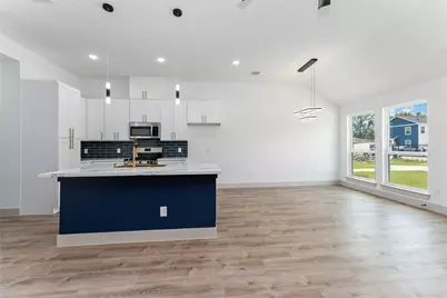 9001 Nyssa Street #B, Houston, TX 77078 - Photo 3