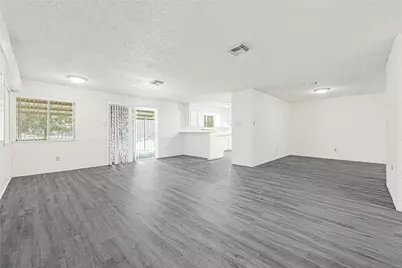 1231 Country Ln, Conroe, TX 77384 - Photo 5