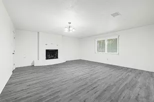 1231 Country Ln, Conroe, TX 77384 - Photo 7