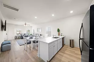 3610 Sealy St, Galveston, TX 77550 - Photo 11