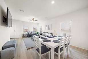3610 Sealy St, Galveston, TX 77550 - Photo 13