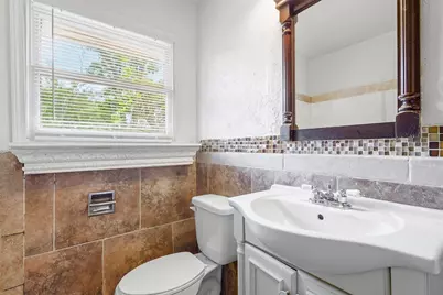 6630 Maybank Drive, Houston, TX 77055 - Photo 21