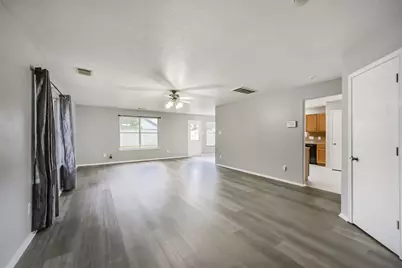 2663 Royal Blue Drive, Houston, TX 77088 - Photo 5
