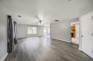 2663 Royal Blue Dr, Houston, TX 77088 - Photo 5