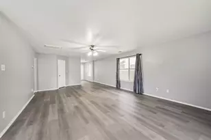 2663 Royal Blue Dr, Houston, TX 77088 - Photo 7