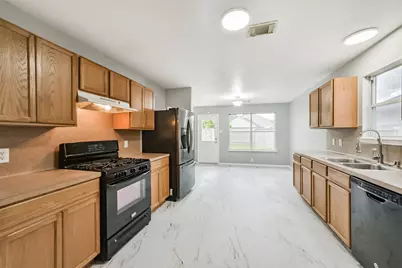 2663 Royal Blue Drive, Houston, TX 77088 - Photo 13