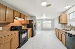 2663 Royal Blue Dr, Houston, TX 77088 - Photo 13