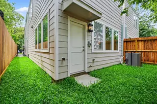 2715 Tierwester St, Houston, TX 77004 - Photo 17