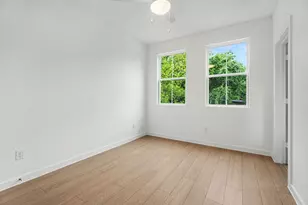 2715 Tierwester St, Houston, TX 77004 - Photo 9