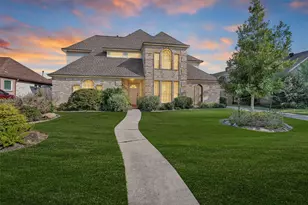 6606 Castle Ln Dr, Houston, TX 77066 - Photo 1