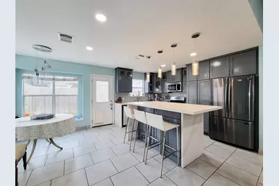 2630 Umiak Drive, Houston, TX 77045 - Photo 11