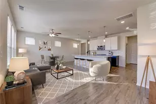 10504 Marston Vineyard Dr, Houston, TX 77025 - Photo 5