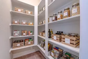 10504 Marston Vineyard Dr, Houston, TX 77025 - Photo 17