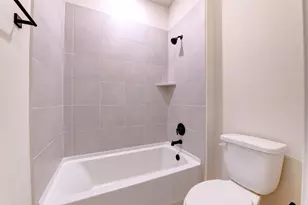 10504 Marston Vineyard Dr, Houston, TX 77025 - Photo 23