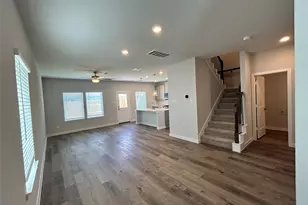 3327 Young Clover Wy, Houston, TX 77047 - Photo 3