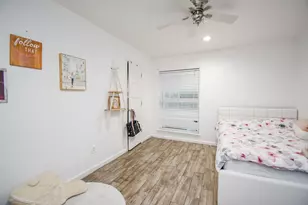 7631 Hopewell Ln, Houston, TX 77071 - Photo 3