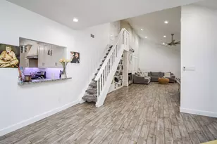7631 Hopewell Ln, Houston, TX 77071 - Photo 7