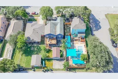 1224 Avenue L, Galveston, TX 77550 - Photo 27
