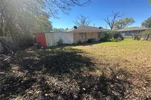 151 E Dillard St, Trinity, TX 75862 - Photo 7