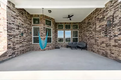 1345 Laurel Loop, Angleton, TX 77515 - Photo 39