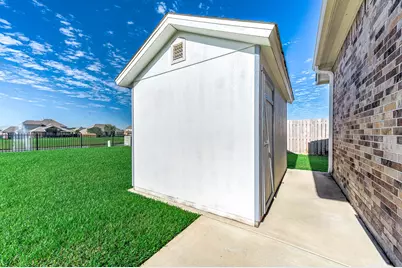 1345 Laurel Loop, Angleton, TX 77515 - Photo 41