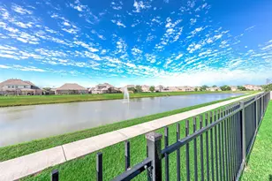 1345 Laurel Loop, Angleton, TX 77515 - Photo 3