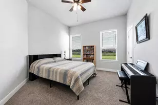 1345 Laurel Loop, Angleton, TX 77515 - Photo 33
