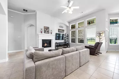 1345 Laurel Loop, Angleton, TX 77515 - Photo 15