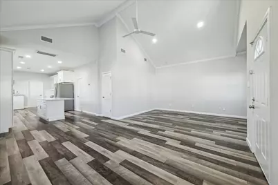 202 E 34th Street, Houston, TX 77018 - Photo 5