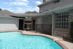 7302 Emerald Glen Dr, Sugar Land, TX 77479 - Photo 5