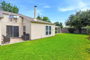 7502 Addicks Clodine Rd, Houston, TX 77083 - Photo 23
