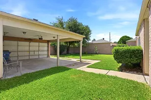 7502 Addicks Clodine Rd, Houston, TX 77083 - Photo 9