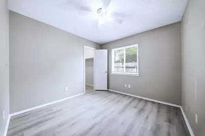 7502 Addicks Clodine Road, Houston, TX 77083 - Photo 17