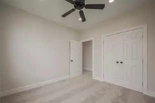 918 St Clair St, Houston, TX 77088 - Photo 23