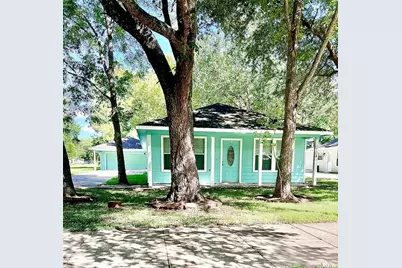 1104 E Walker Street, League City, TX 77573 - Photo 1