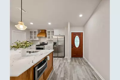 69 S Brookberry Court, The Woodlands, TX 77381 - Photo 9