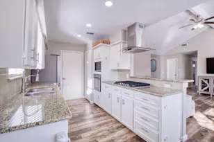 406 Boone Ct, Deer Park, TX 77536 - Photo 7