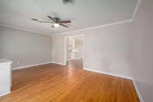 1508 N San Jacinto St, Conroe, TX 77301 - Photo 11