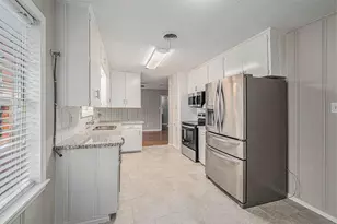 1508 N San Jacinto St, Conroe, TX 77301 - Photo 3