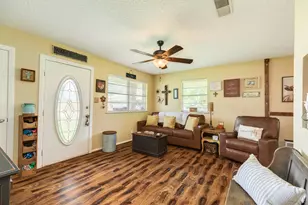 619 S Wilson St, Brazoria, TX 77422 - Photo 11