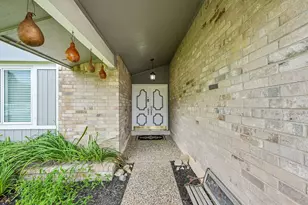 2535 Cliff Dr, San Leon, TX 77539 - Photo 11