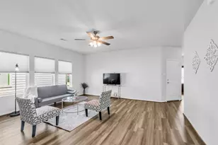 1107 Grand Jct Dr, Tomball, TX 77375 - Photo 7