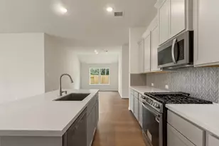 2722 Alexis St, Seabrook, TX 77586 - Photo 9