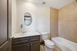 4820 Linden St, Bellaire, TX 77401 - Photo 45